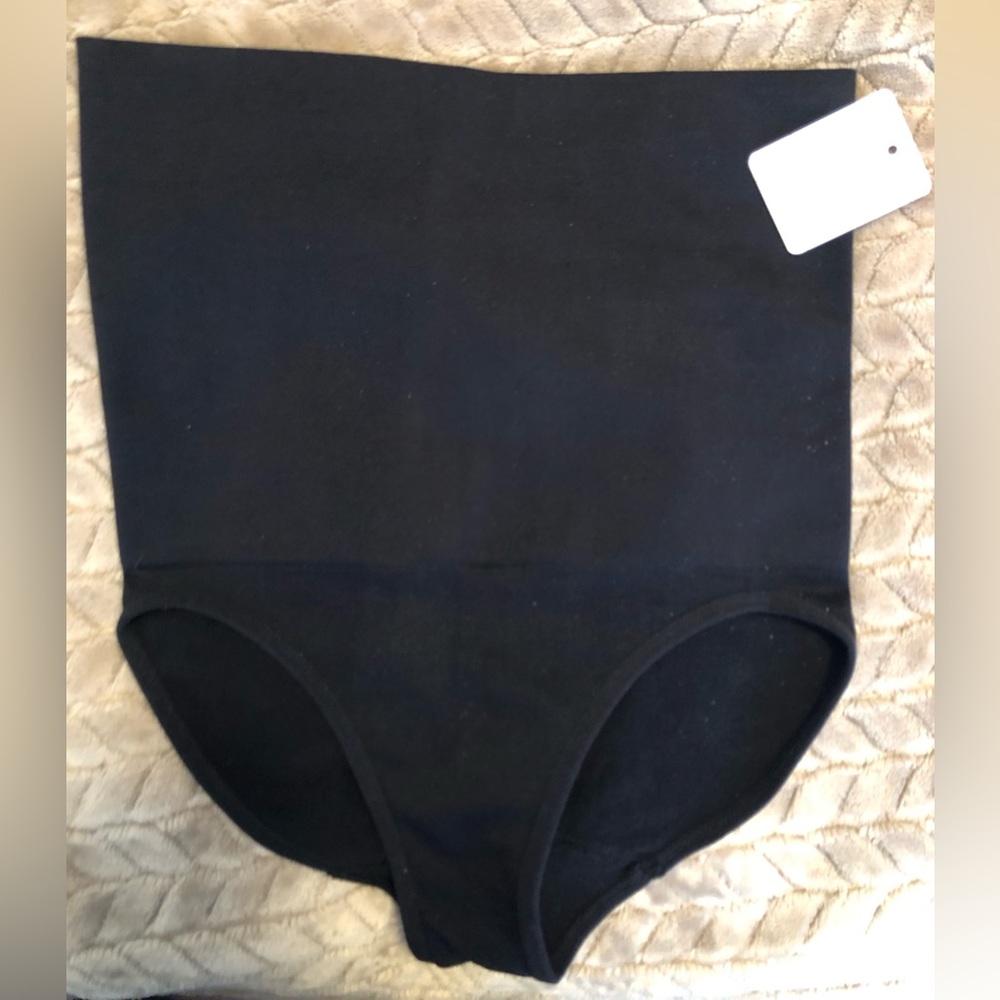 NWT Shape Wear